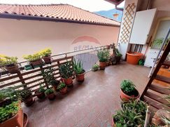 Casa Bi/Trifamiliare in Residenziale
