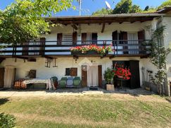 Casa Bi/Trifamiliare in Residenziale