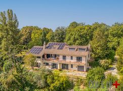 Casa Bi/Trifamiliare in Residenziale