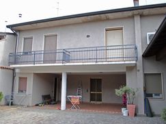 Casa Bi/Trifamiliare in Residenziale