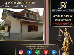 Casa Bi/Trifamiliare in Residenziale