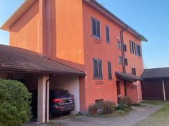 Casa Bi/Trifamiliare in Residenziale