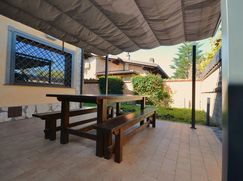 Casa Bi/Trifamiliare in Residenziale
