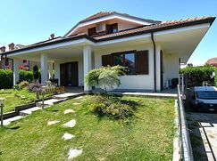 Villa in Residenziale