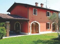 Casa Bi/Trifamiliare in Residenziale