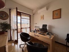Ufficio in Commerciale