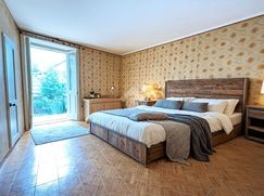 Casa Bi/Trifamiliare in Residenziale