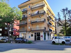 Negozio/Locale commerciale in Commerciale