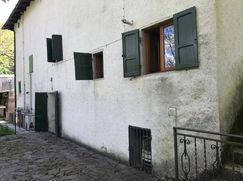 Casa Bi/Trifamiliare in Residenziale