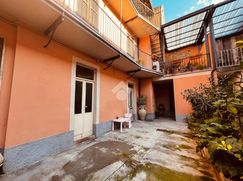 Casa Bi/Trifamiliare in Residenziale