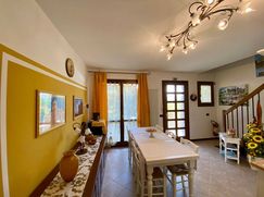 Casa Bi/Trifamiliare in Residenziale