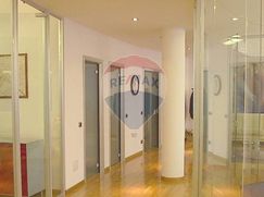 Ufficio in Commerciale