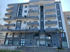 Negozio/Locale commerciale in Commerciale