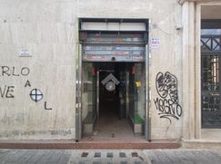 Negozio/Locale commerciale in Commerciale