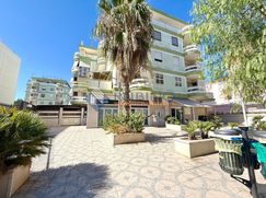 Negozio/Locale commerciale in Commerciale