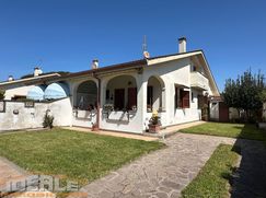 Villa in Residenziale