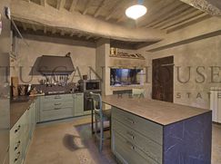 Casa Bi/Trifamiliare in Residenziale