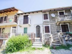 Casa Bi/Trifamiliare in Residenziale