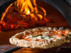 Attività/Licenza (con o senza mura) in Commerciale