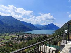 Casa Bi/Trifamiliare in Residenziale