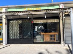 Negozio/Locale commerciale in Commerciale