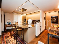 Casa Bi/Trifamiliare in Residenziale