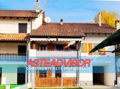 Casa Bi/Trifamiliare in Residenziale
