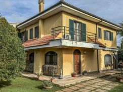 Villa in Residenziale