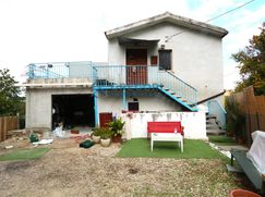 Casa Bi/Trifamiliare in Residenziale