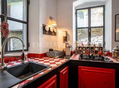 Casa Bi/Trifamiliare in Residenziale