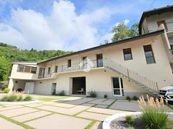 Casa Bi/Trifamiliare in Residenziale