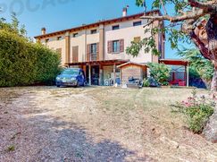 Casa Bi/Trifamiliare in Residenziale