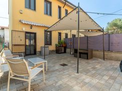 Casa Bi/Trifamiliare in Residenziale