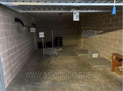 Box/posto auto in Residenziale
