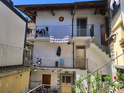 Casa Bi/Trifamiliare in Residenziale