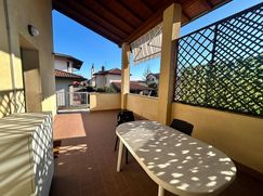 Casa Bi/Trifamiliare in Residenziale
