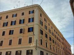 Negozio/Locale commerciale in Commerciale