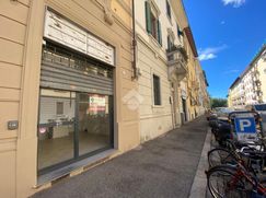 Negozio/Locale commerciale in Commerciale