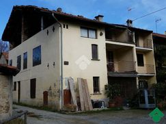 Casa Bi/Trifamiliare in Residenziale
