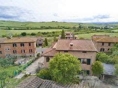 Casa Bi/Trifamiliare in Residenziale
