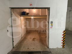 Box/posto auto in Residenziale