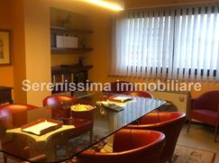 Ufficio in Commerciale