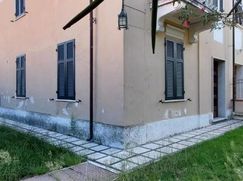 Casa Bi/Trifamiliare in Residenziale