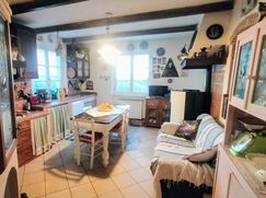 Casa Bi/Trifamiliare in Residenziale