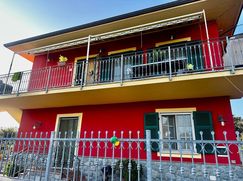 Casa Bi/Trifamiliare in Residenziale