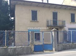 Casa Bi/Trifamiliare in Residenziale