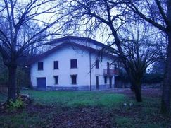 Casa Bi/Trifamiliare in Residenziale