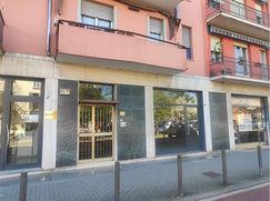 Negozio/Locale commerciale in Commerciale