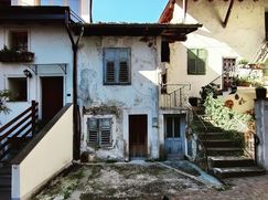 Casa Bi/Trifamiliare in Residenziale