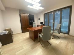 Ufficio in Commerciale